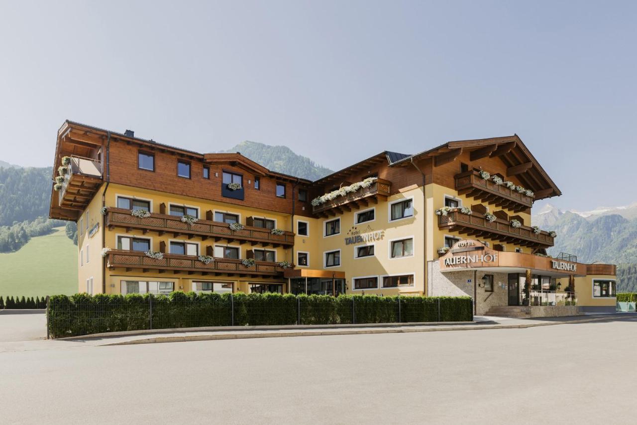 Hotel Tauernhof Капрун Екстериор снимка